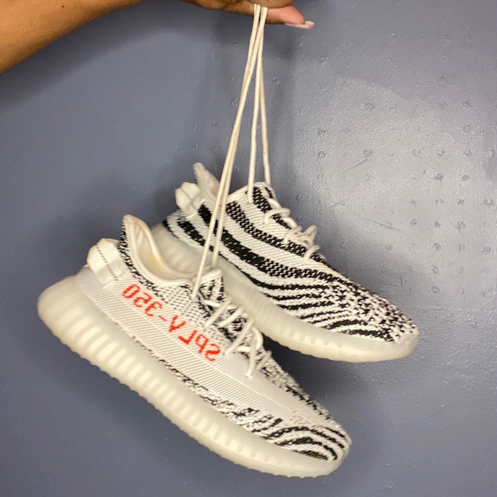 Yeezy 350 Zebra